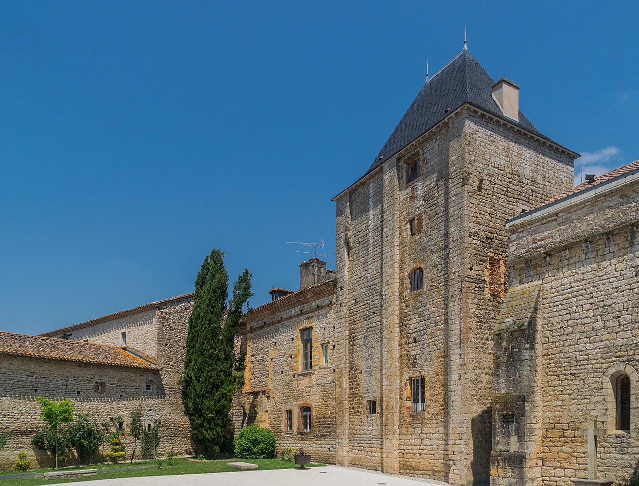 Donjon templier de Montricoux