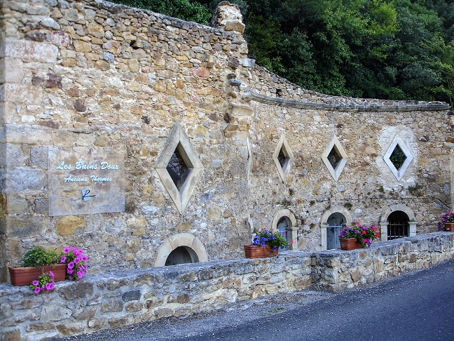 Les Bains Doux, anciens thermes de RLB